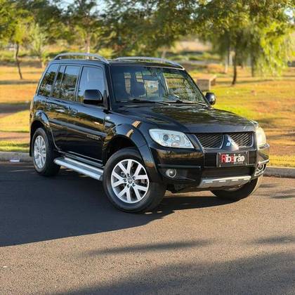 MITSUBISHI PAJERO TR4 2.0 4X2 16V 140CV FLEX 4P AUTOMÁTICO MITSUBISHI PAJERO TR4 2.0 4X2 16V 140CV FLEX 4P AUTOMÁTICO